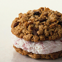 Frozen Yogurt Cookie Sandwich
